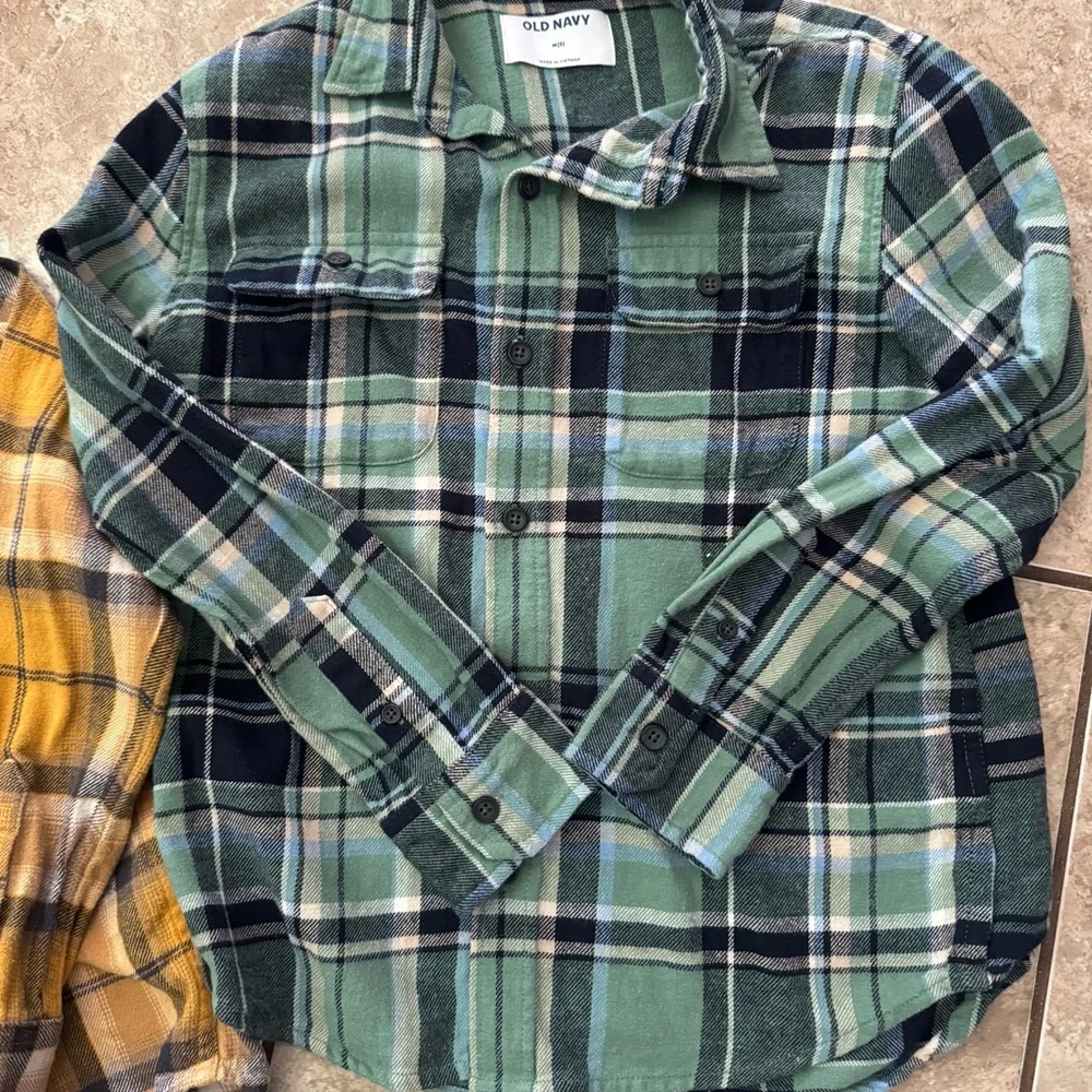 Old Navy Boys Flannel Shirt Bundle Size‎ M 8 Green And Yellow
